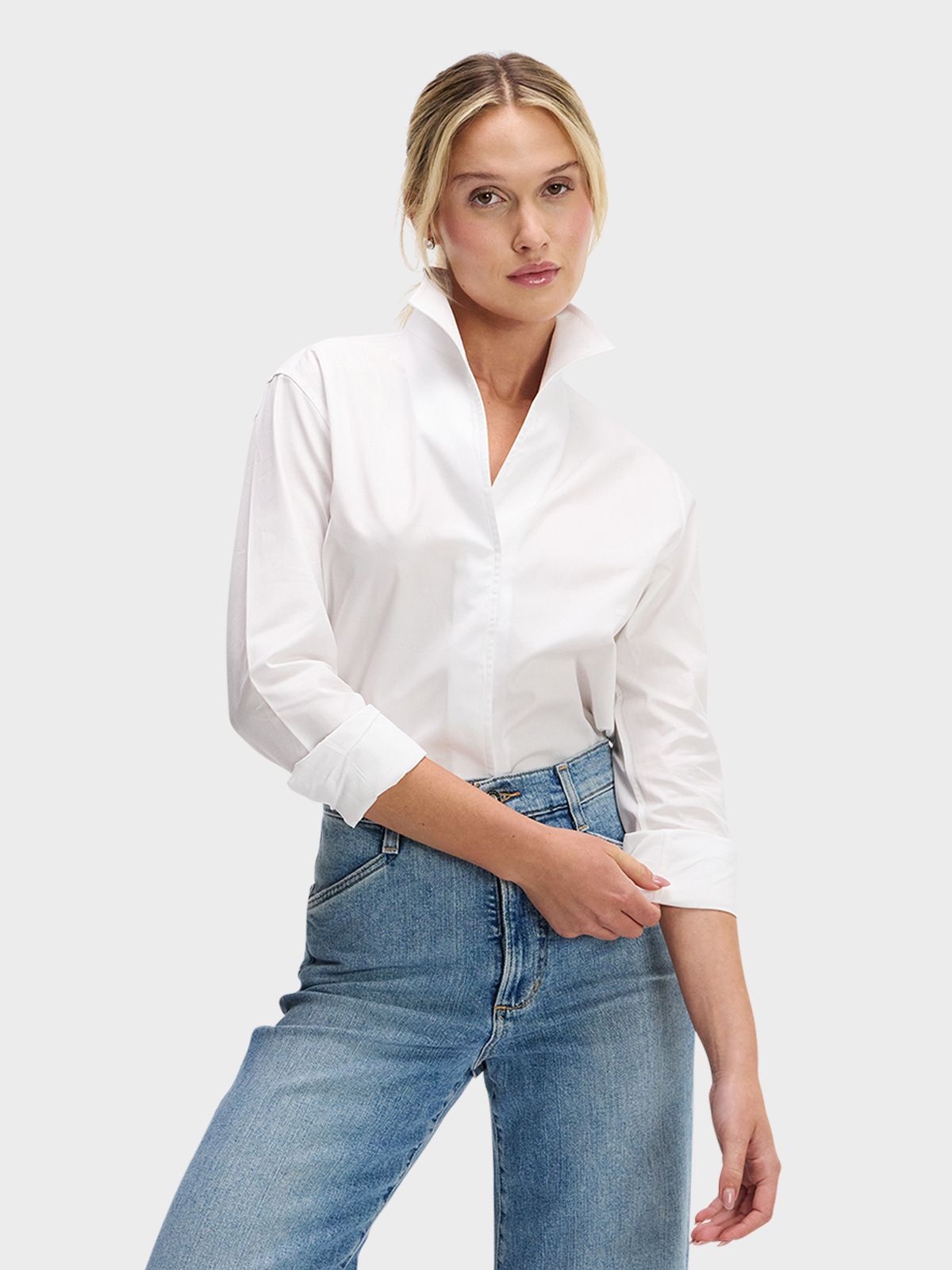 Sarah Alexandra SIGNATURE: THE RIGHT White 14 - Women's Button Down Shirts Sarah Alexandra SIGNATURE: THE RIGHT White 14 - Women's Button Down Shirts