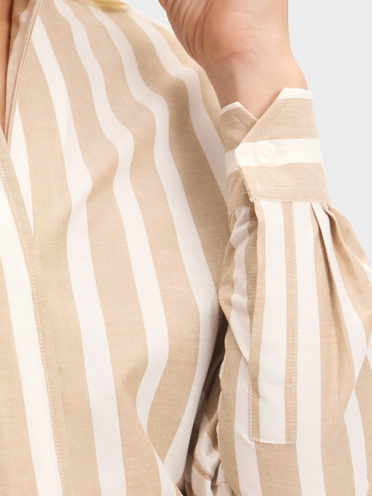 SIGNATURE: KHAKI ERA