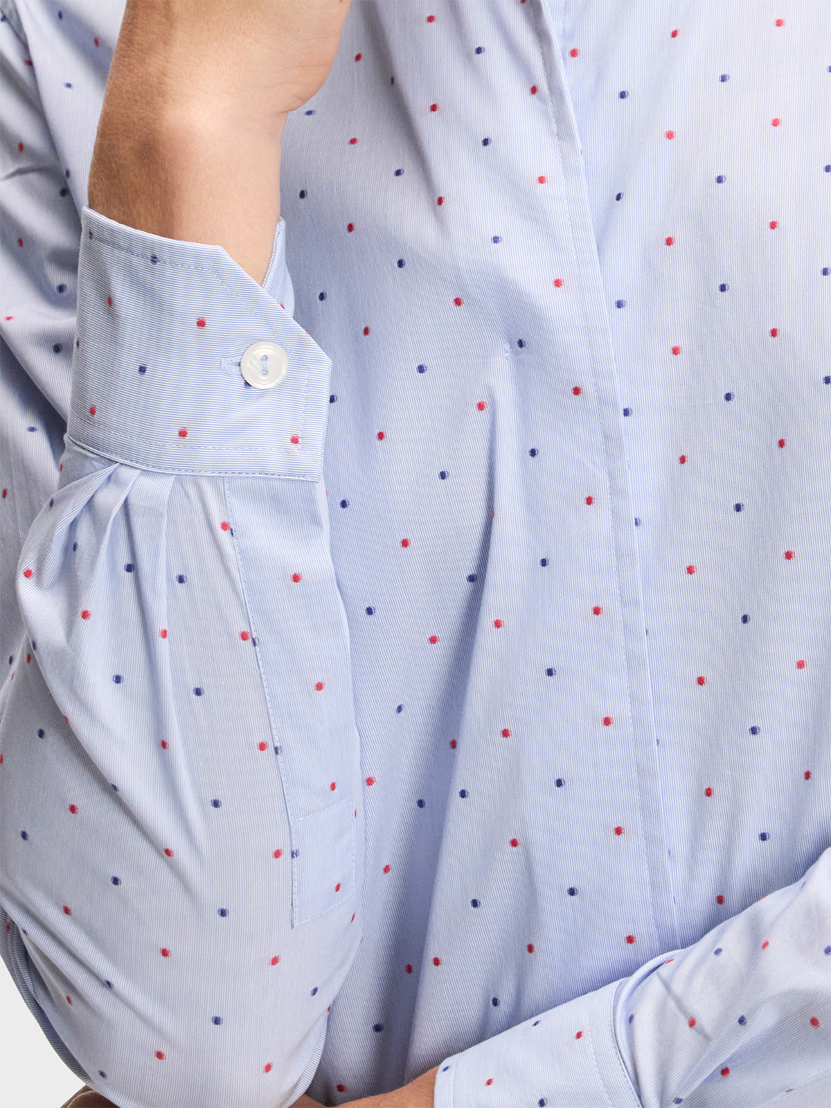 SIGNATURE: AMERICAN DARLING