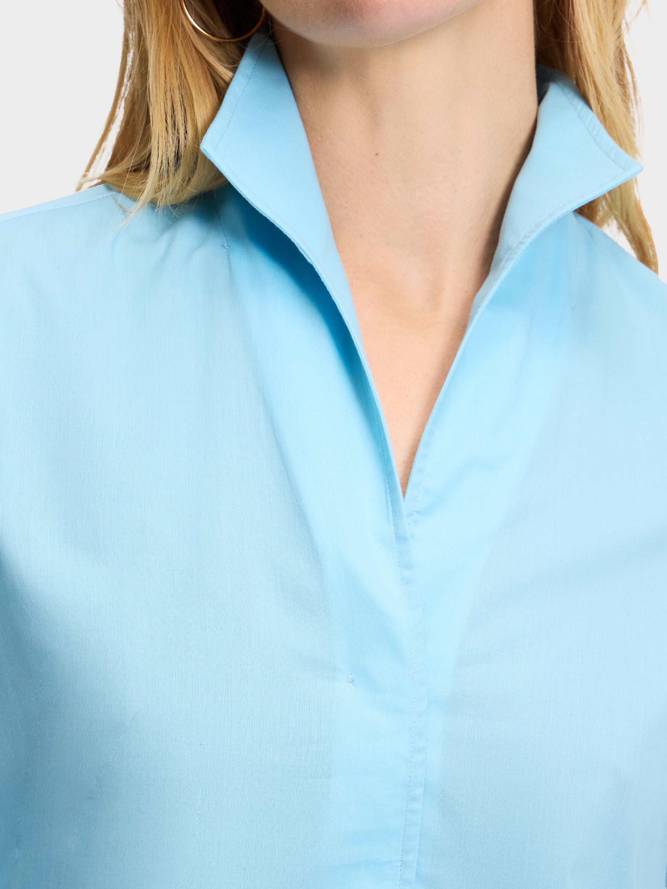 SIGNATURE: CAPRI BLUE